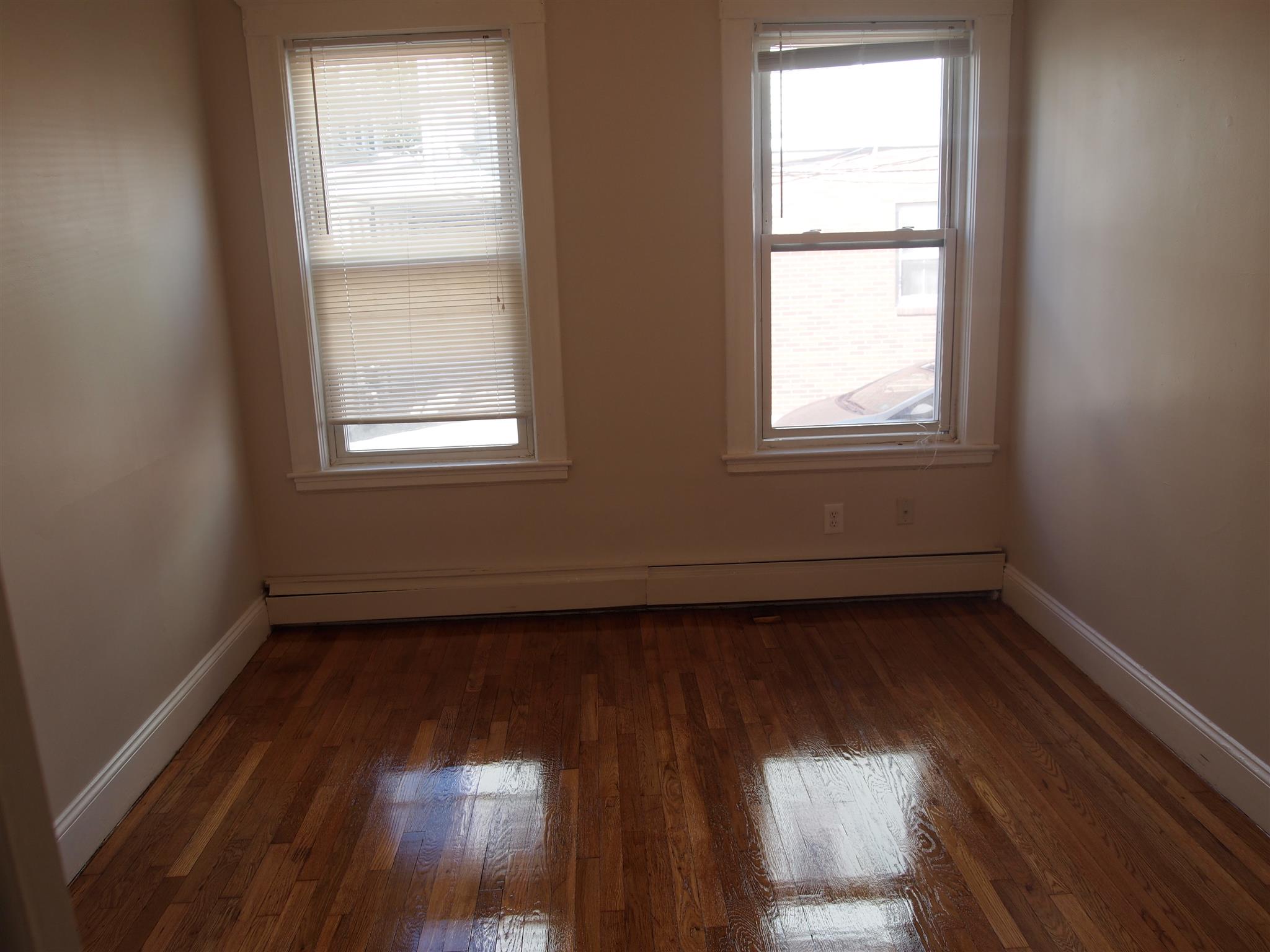 2 bed, 1 bath apartment for rent at 64 Beacon Unit 1B, Inman Square — photo 3 of 20