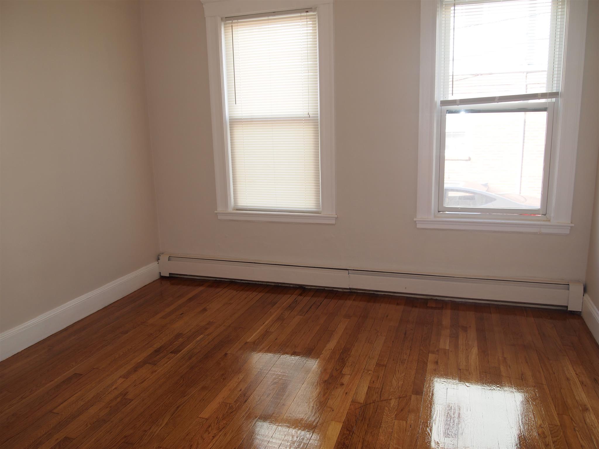 2 bed, 1 bath apartment for rent at 64 Beacon Unit 1B, Inman Square — photo 4 of 20