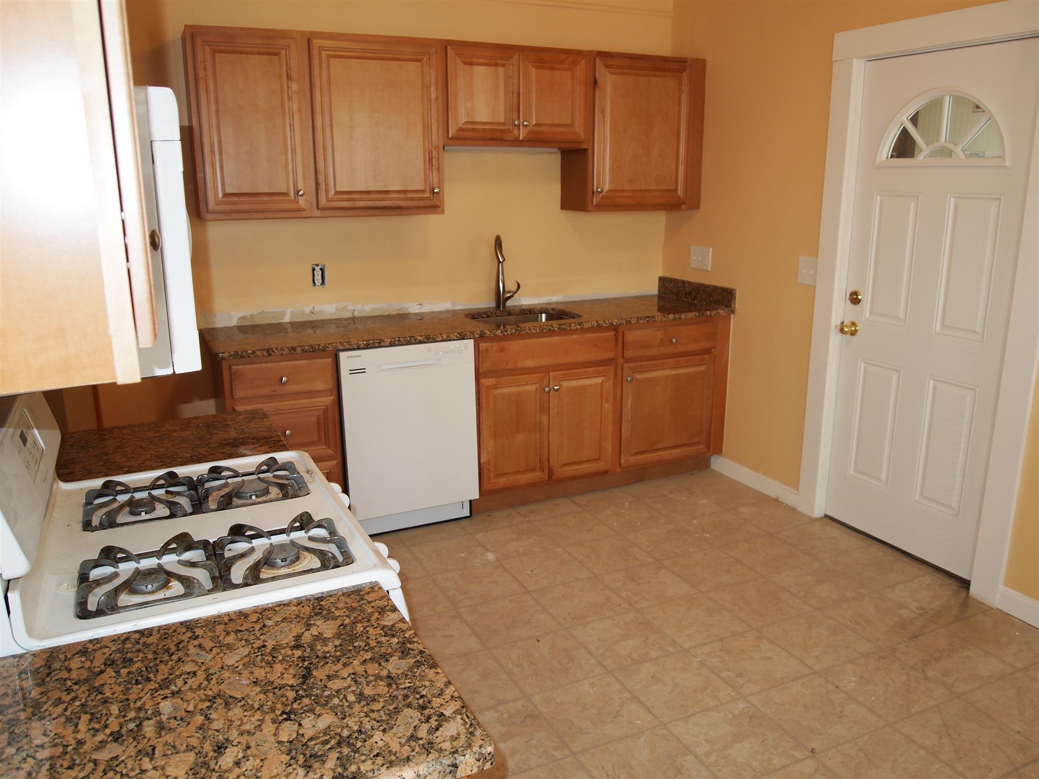 2 bed, 1 bath apartment for rent at 64 Beacon Unit 1B, Inman Square — photo 7 of 20