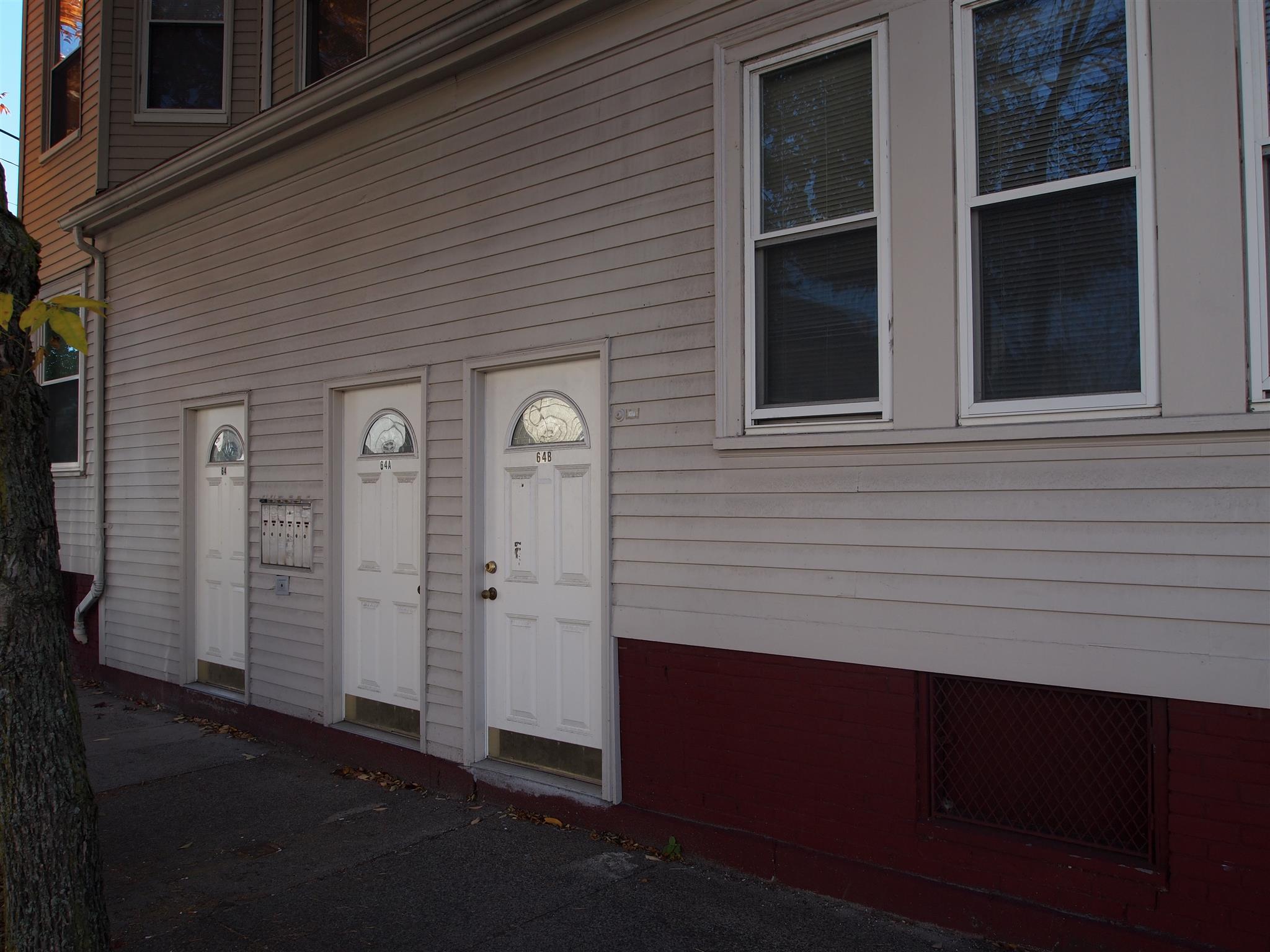 2 bed, 1 bath apartment for rent at 64 Beacon Unit 1B, Inman Square — photo 13 of 20