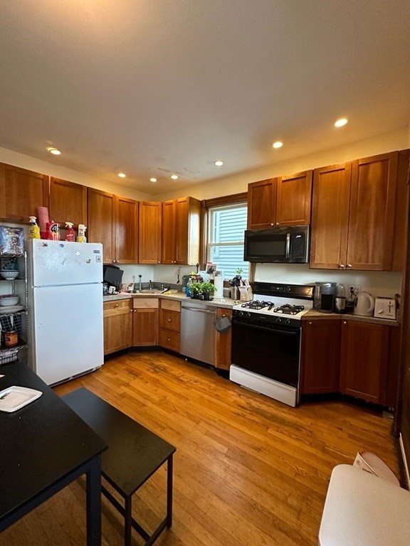 33 Calumet St, Mission Hill