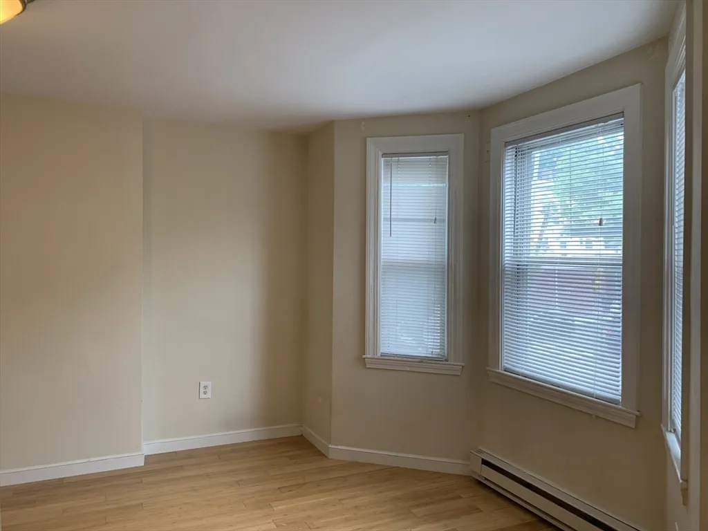 531 Cambridge St, East Cambridge