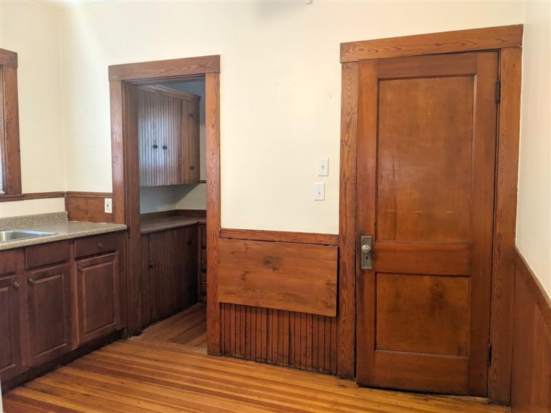 19 Leonard St, Tufts