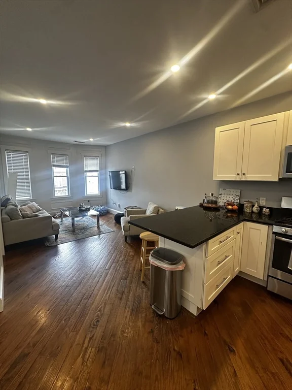 129 G St, South Boston