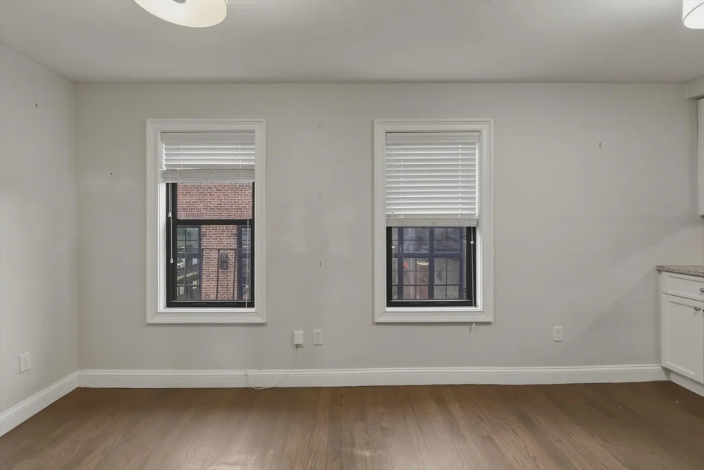 135 Havre, East Boston