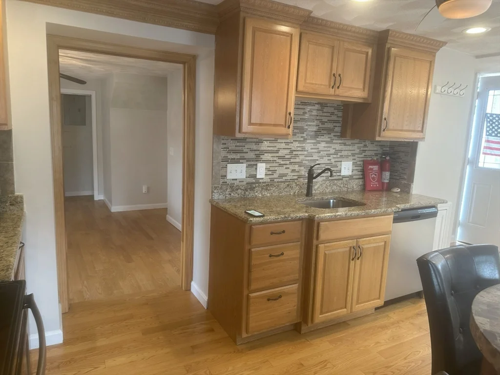 54 Lennox Ave, Nahant