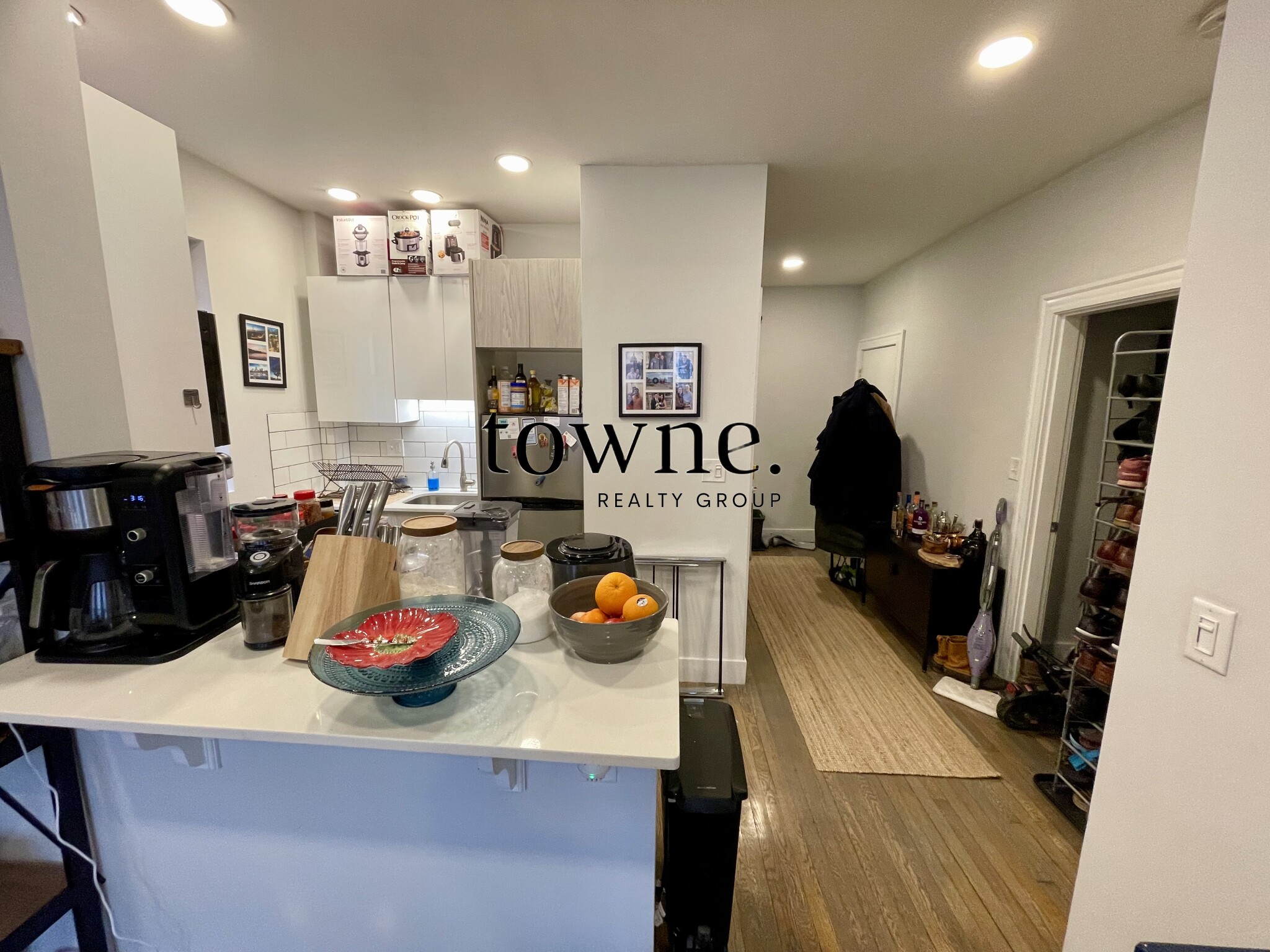 98 Queensberry St, Fenway