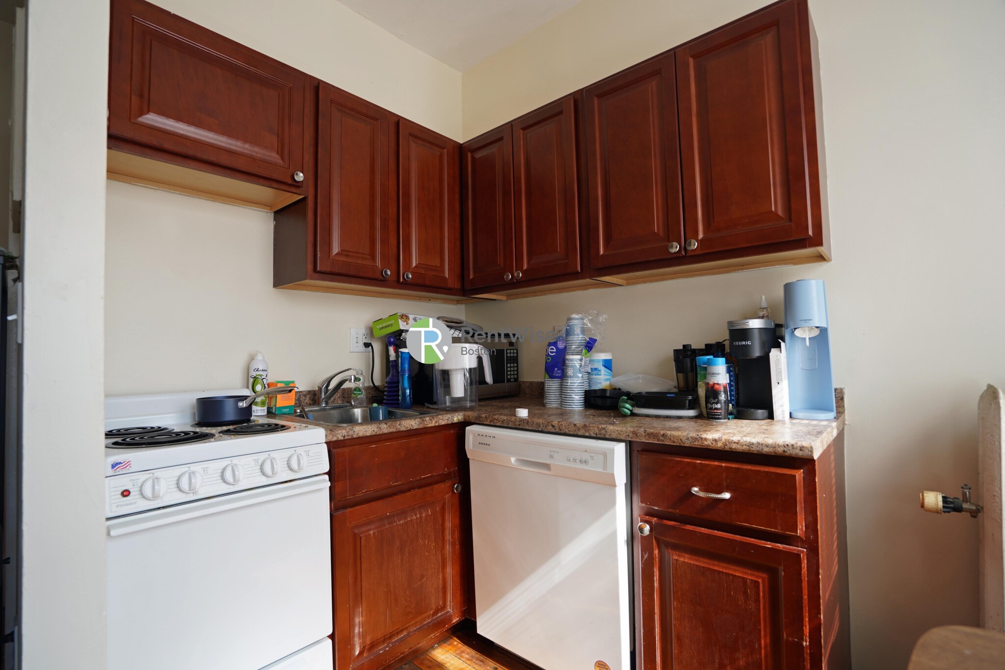 1212 Commonwealth Ave, Brighton