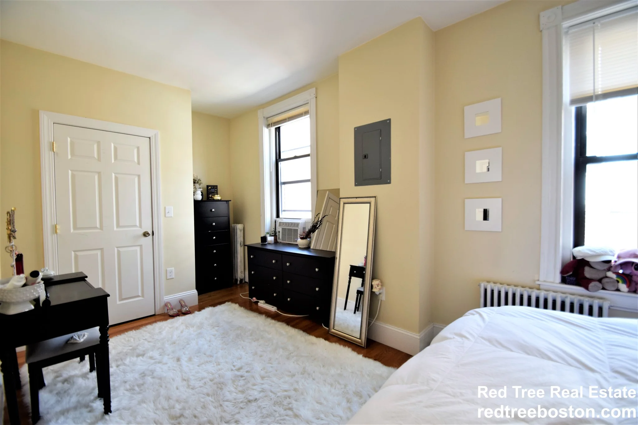 184 Saint Paul St, Brookline