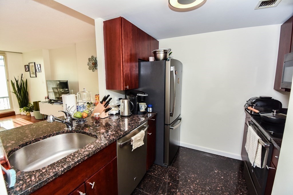 8-12 Museum Way, East Cambridge