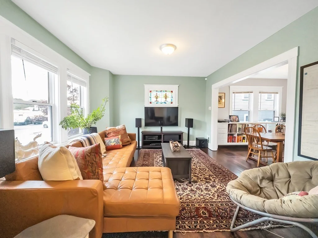 18 Alberta St, West Roxbury