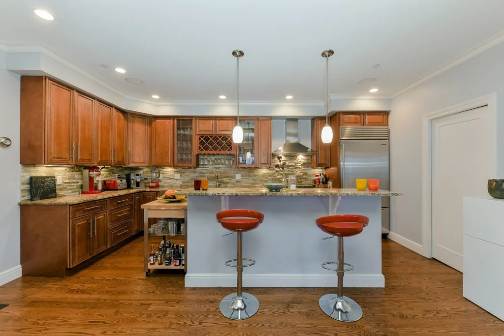 350 W Broadway, South Boston