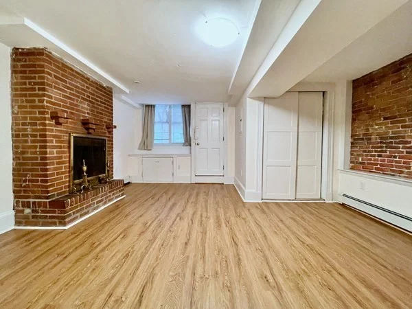 95 W Cedar St, Beacon Hill