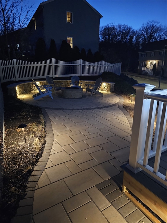 6 Gedney Dr, Peabody