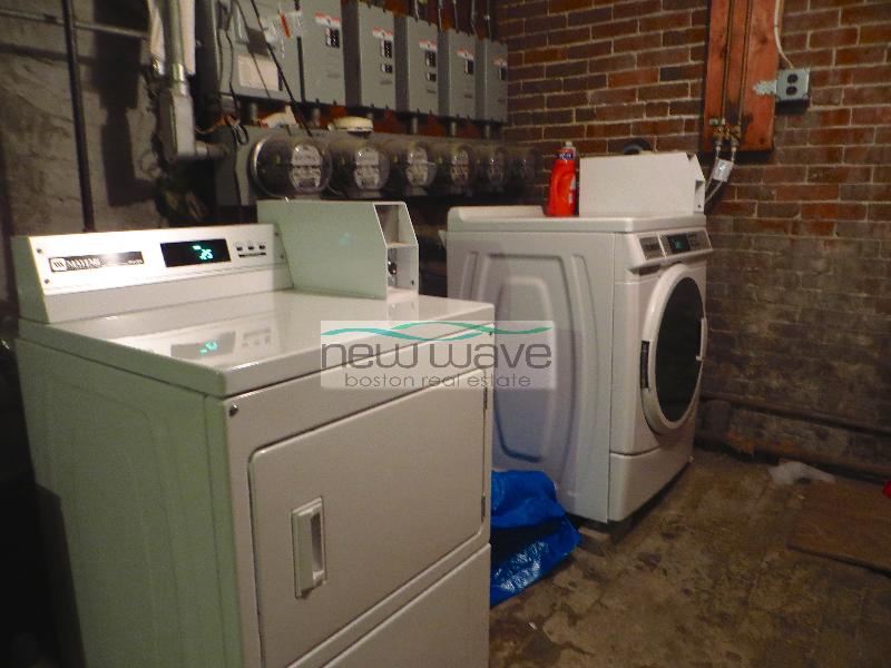 32 Irving St, Beacon Hill