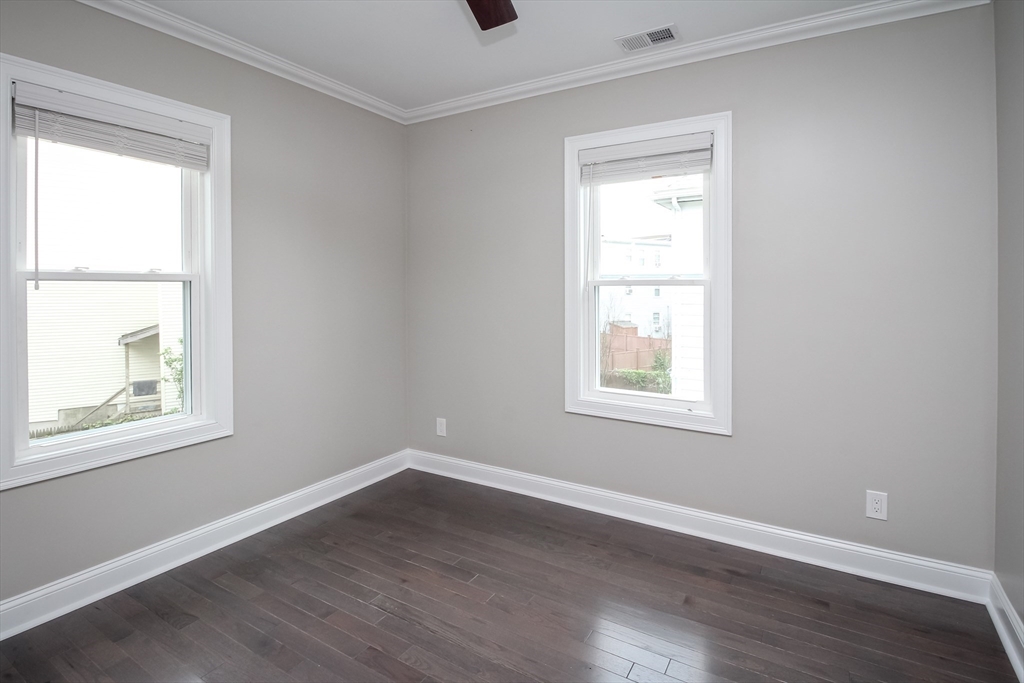 45 Cypress St, Emerson Gardens