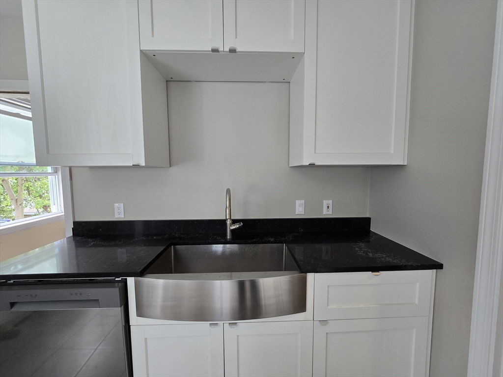 22 Newcastle Rd, Brighton