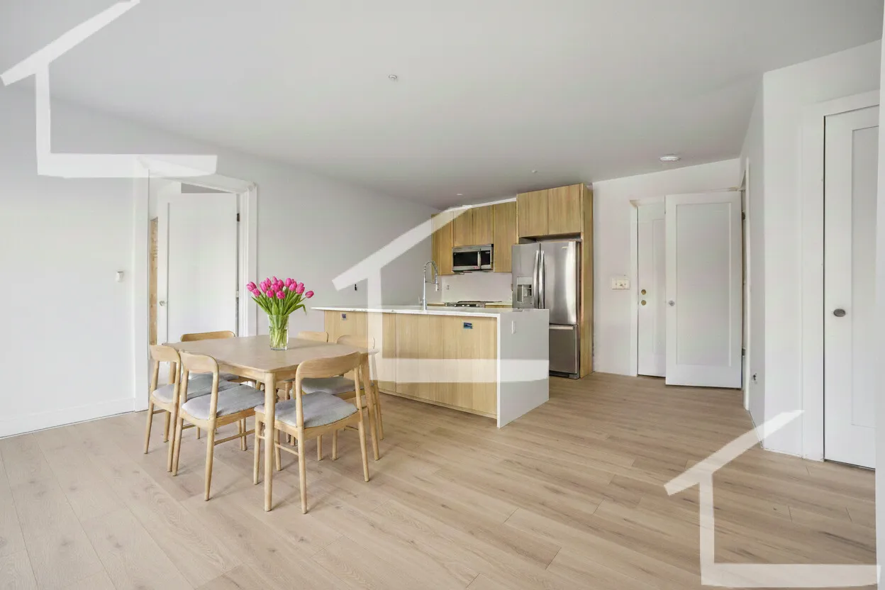 1035 Commonwealth Ave, Allston