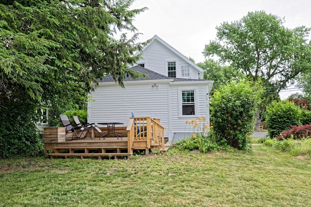 336 Bishop St, Framingham