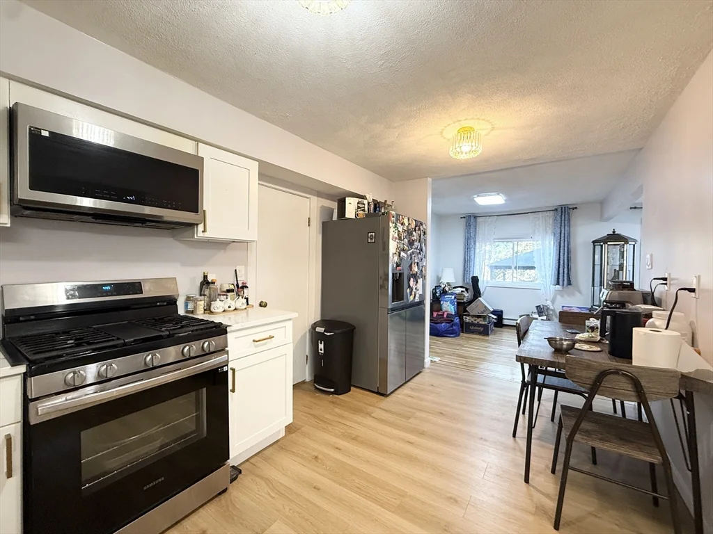 58 Lake St, Lakeview