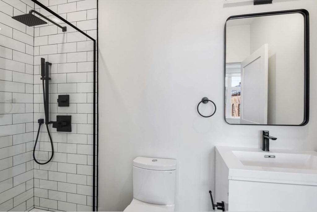 217-221 Essex St, Salem