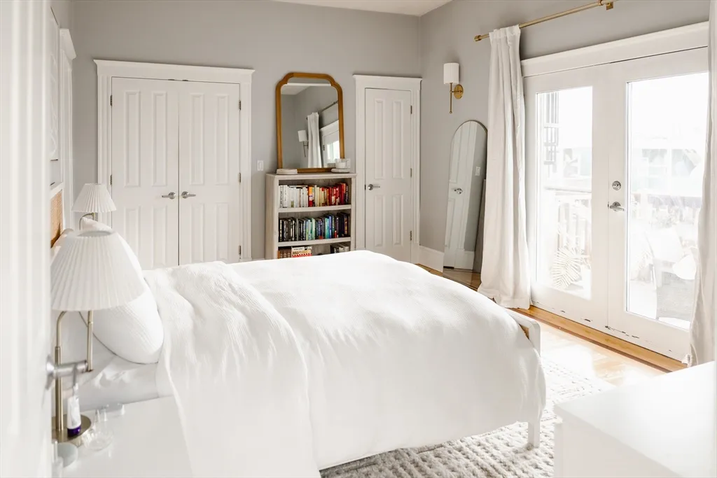 663 East 7th St, South Boston