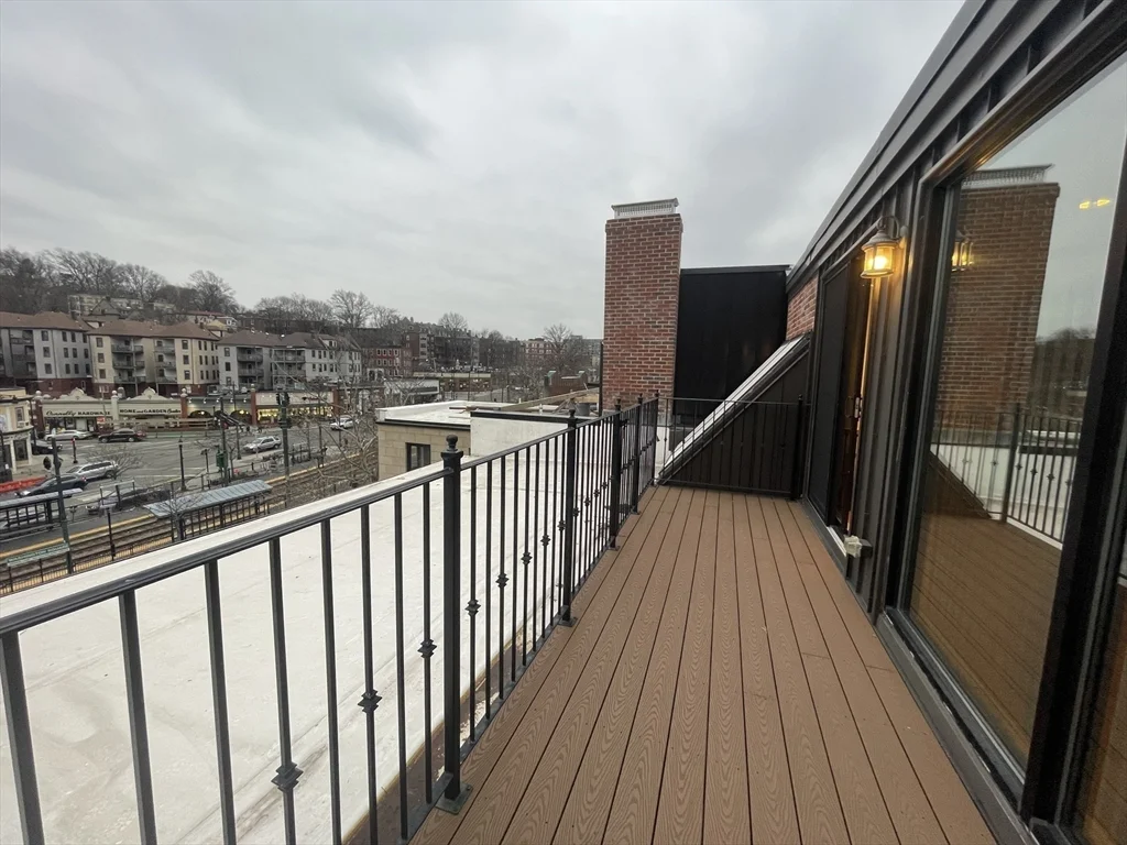 1616 Beacon St, Corey Hill