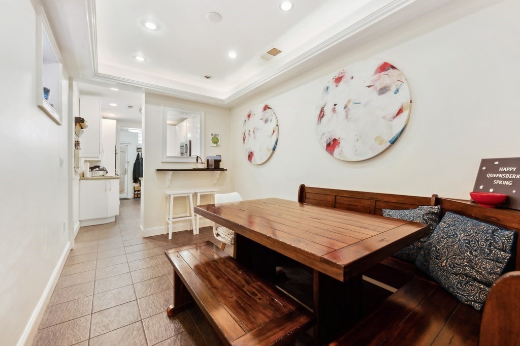 37 Queensberry, Fenway