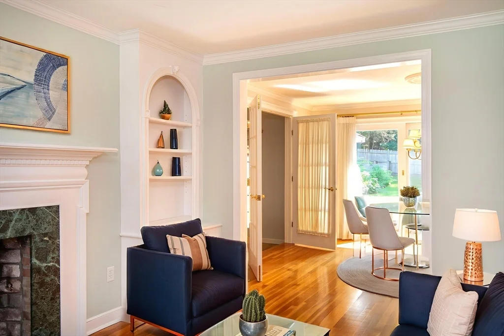 45 Old Pasture Rd, Cohasset