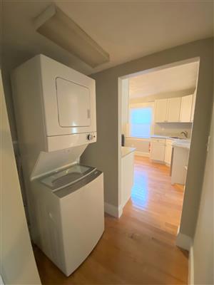 309 Highland Ave, Powder House Square