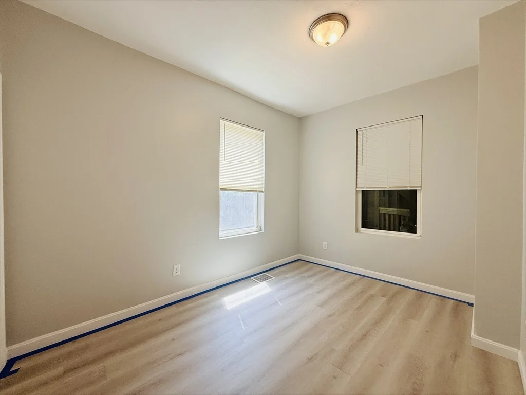 93 Zeigler St, Roxbury