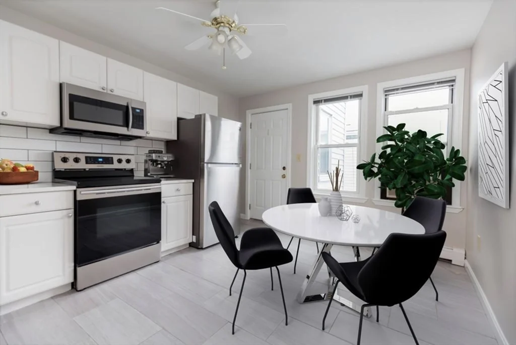 15 Aspinwall Ave, Coolidge Corner
