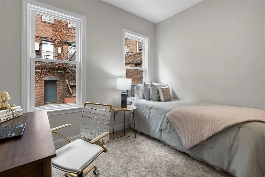 362 Silver St, South Boston