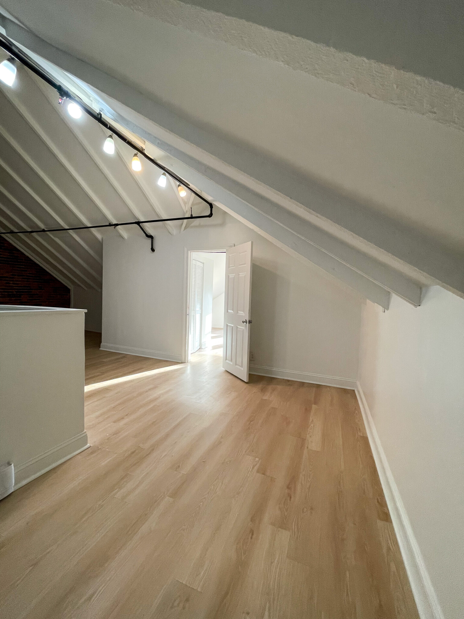 402 Neponset Ave, Dorchester