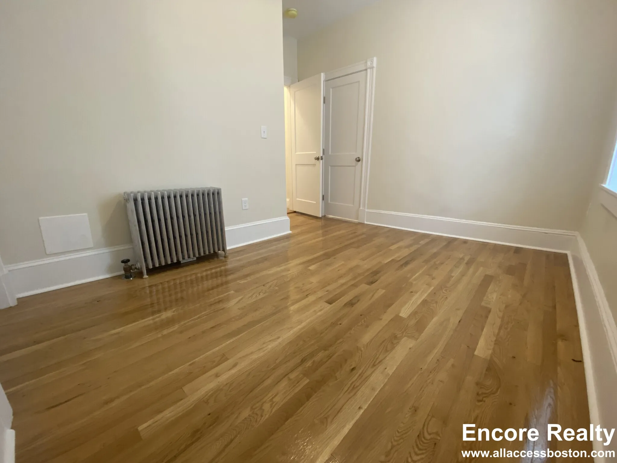 1595 Beacon St, Brookline