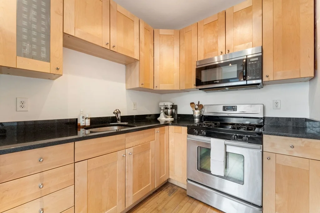 20 Concord Ave, Harvard Square