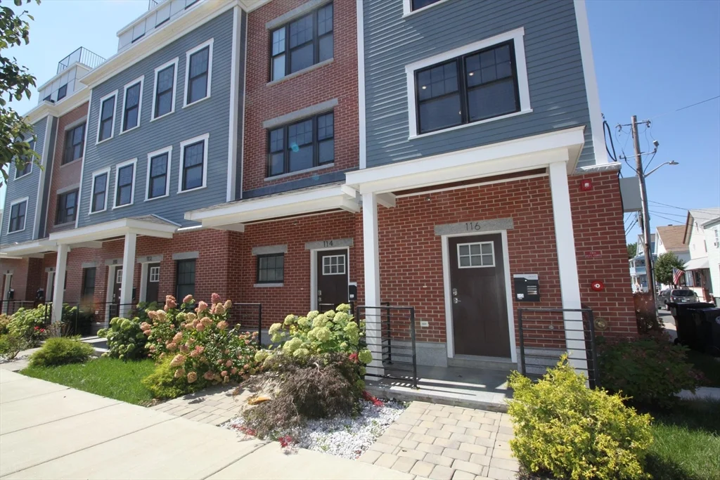 116 Main St, Everett