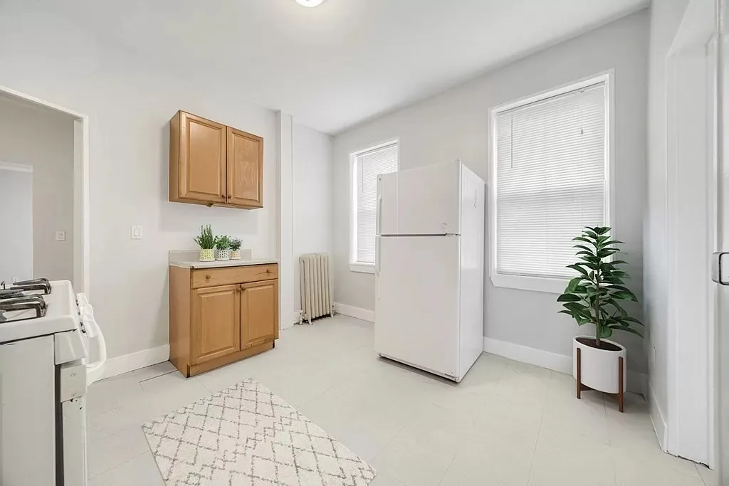 52 Clark Ave, Chelsea