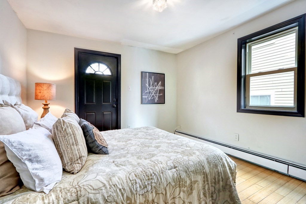 12 Jenkins St, South Boston