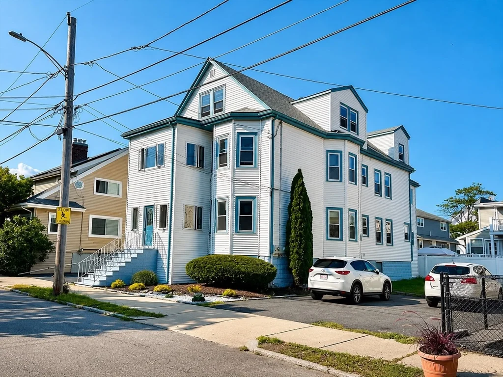 58 Bickford Ave, Revere