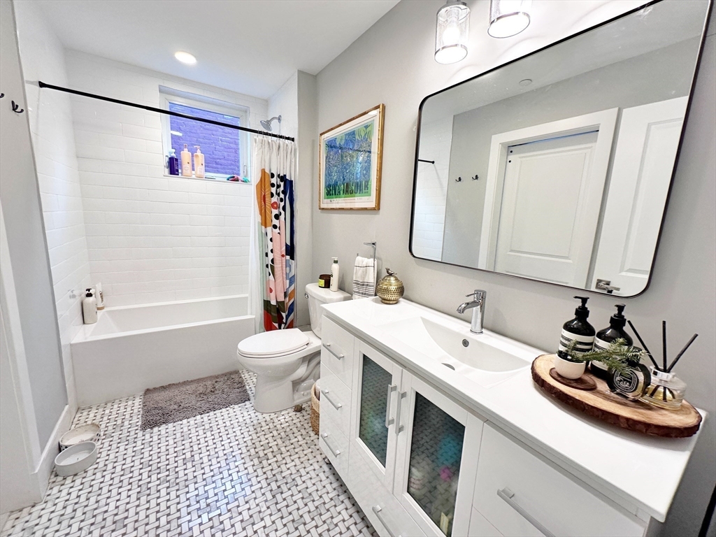 31 Orleans St, East Boston