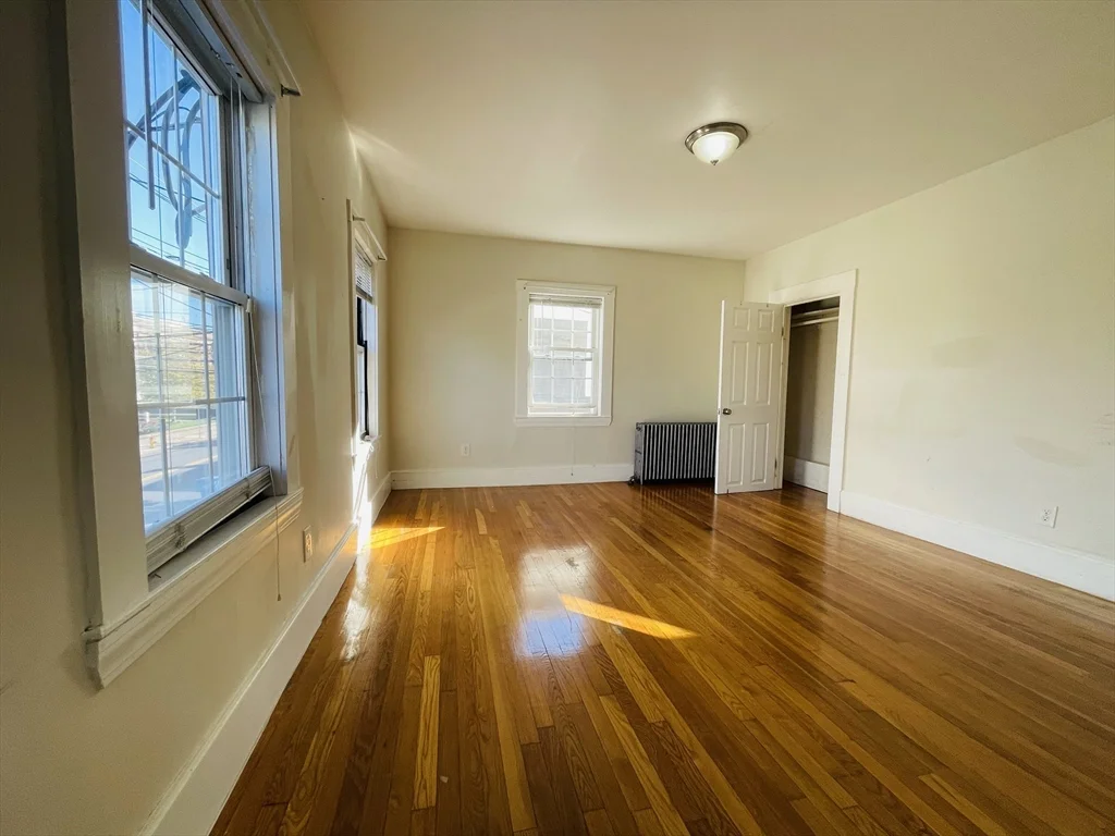 144 School St, Waltham