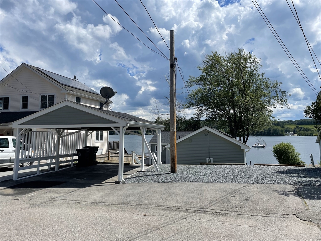 47 Lakeshore Dr, Marlborough