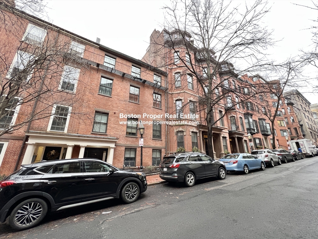 22 Hancock, Beacon Hill