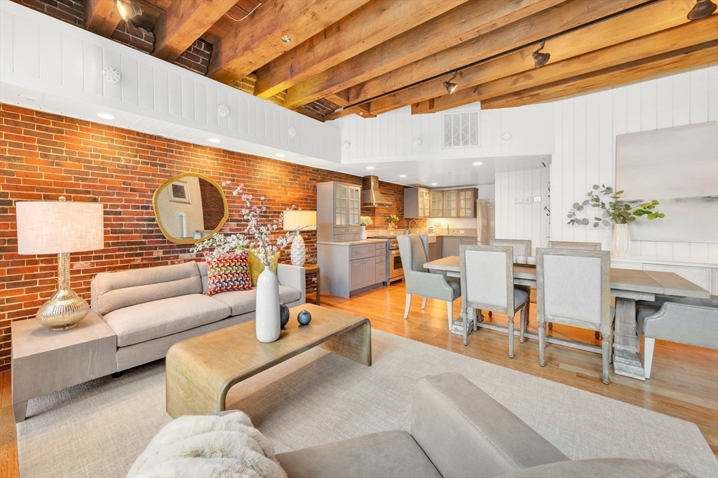 75 Fulton, Waterfront