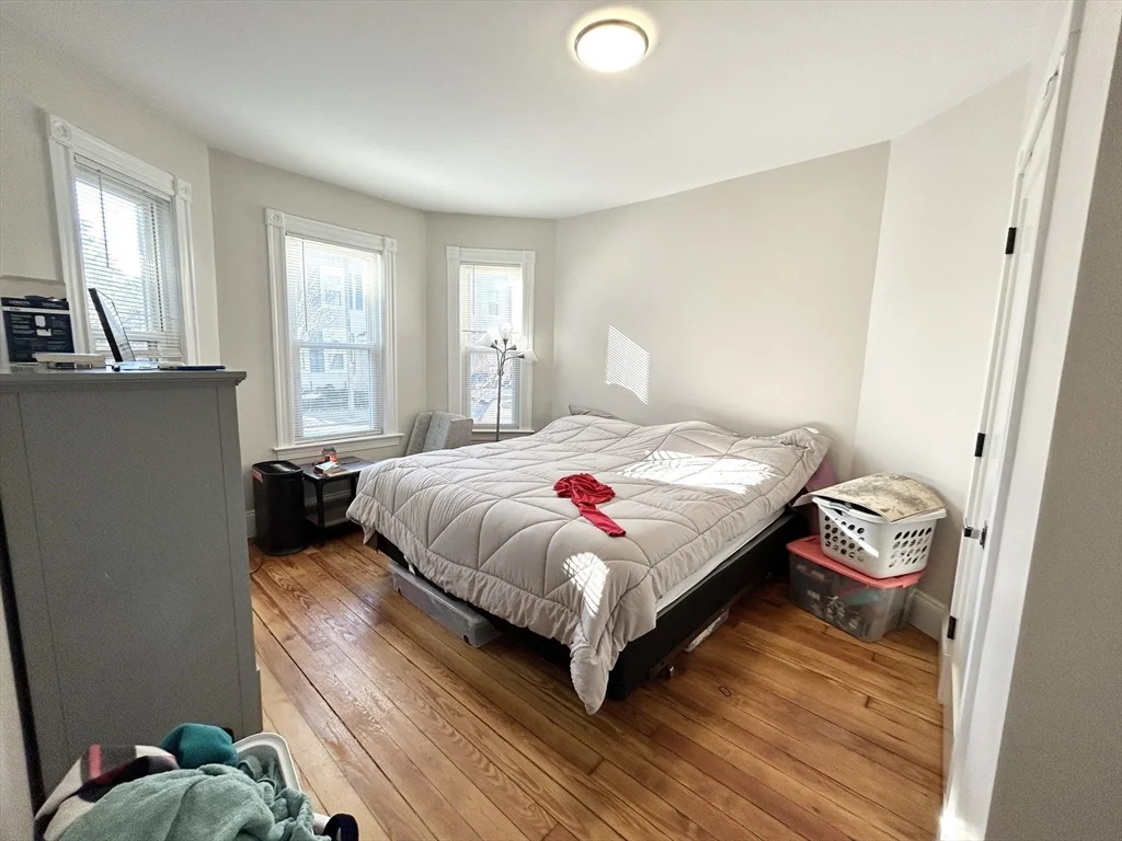 74 Marine Rd, South Boston