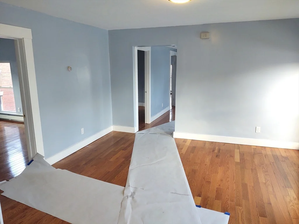 96 Pleasant St, Marlborough