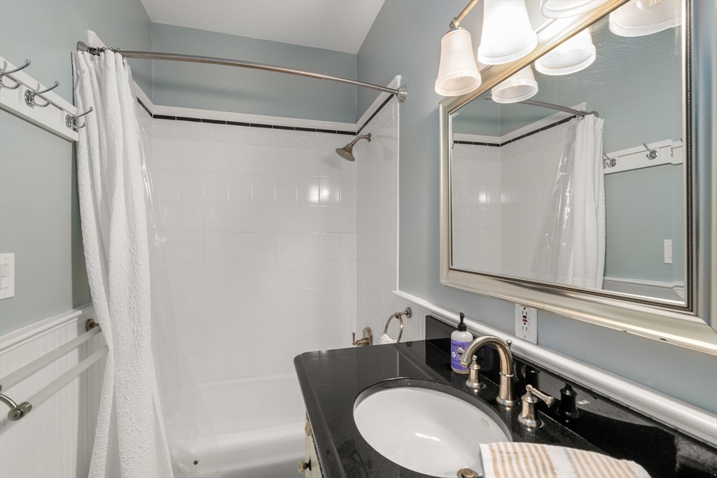 30 Hancock St, Beacon Hill