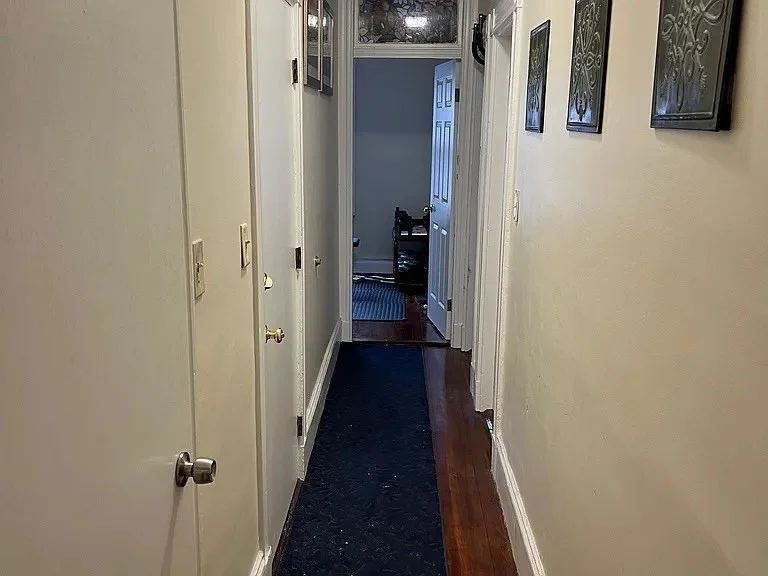 49 Middle St, South Boston