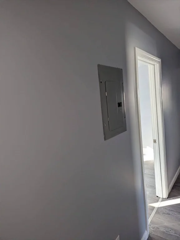 155 Centre Ave, Abington